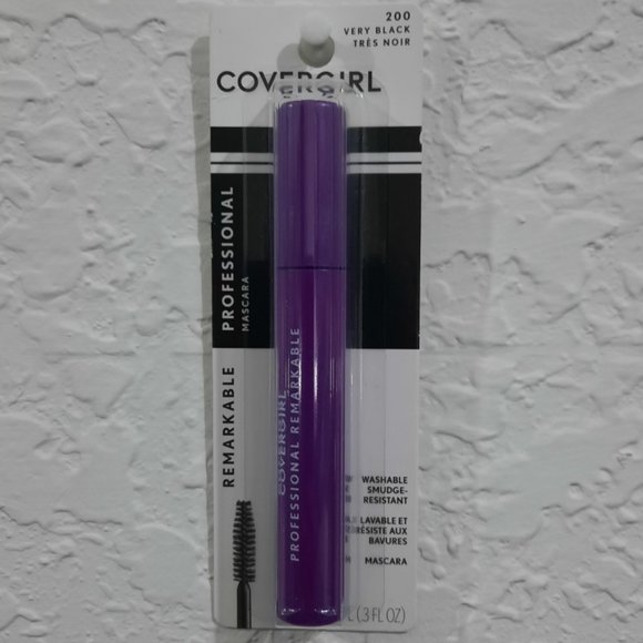 🟢 $ 5.00 COVERGIRL PROFESSIONAL MASCARA  VERY BLACK  # 200 WASHABLE - Picture 1 of 5